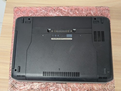 Dell latitude E5430 - i5-3210M - 4GB Ram - No Storage - Picture 15 of 16