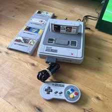 Super Nintendo Entertainment System Console (SNES) White With 2 Games Mario Etc