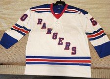 Autographed Will Cuylle Jersey of the New York Rangers, COA by Beckett