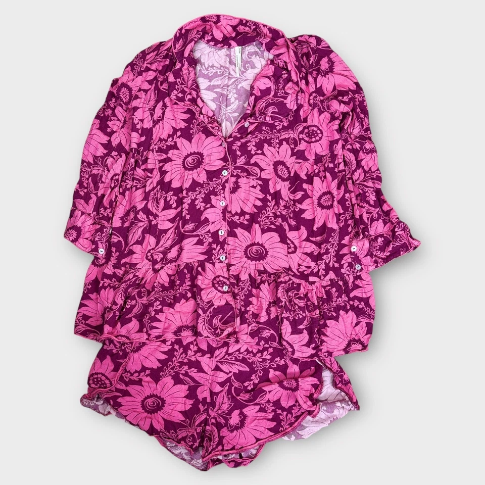 Conjunto de pijama túnica estampado floral rosa púrpura mediano de Anthropologie Foto 4 de 4