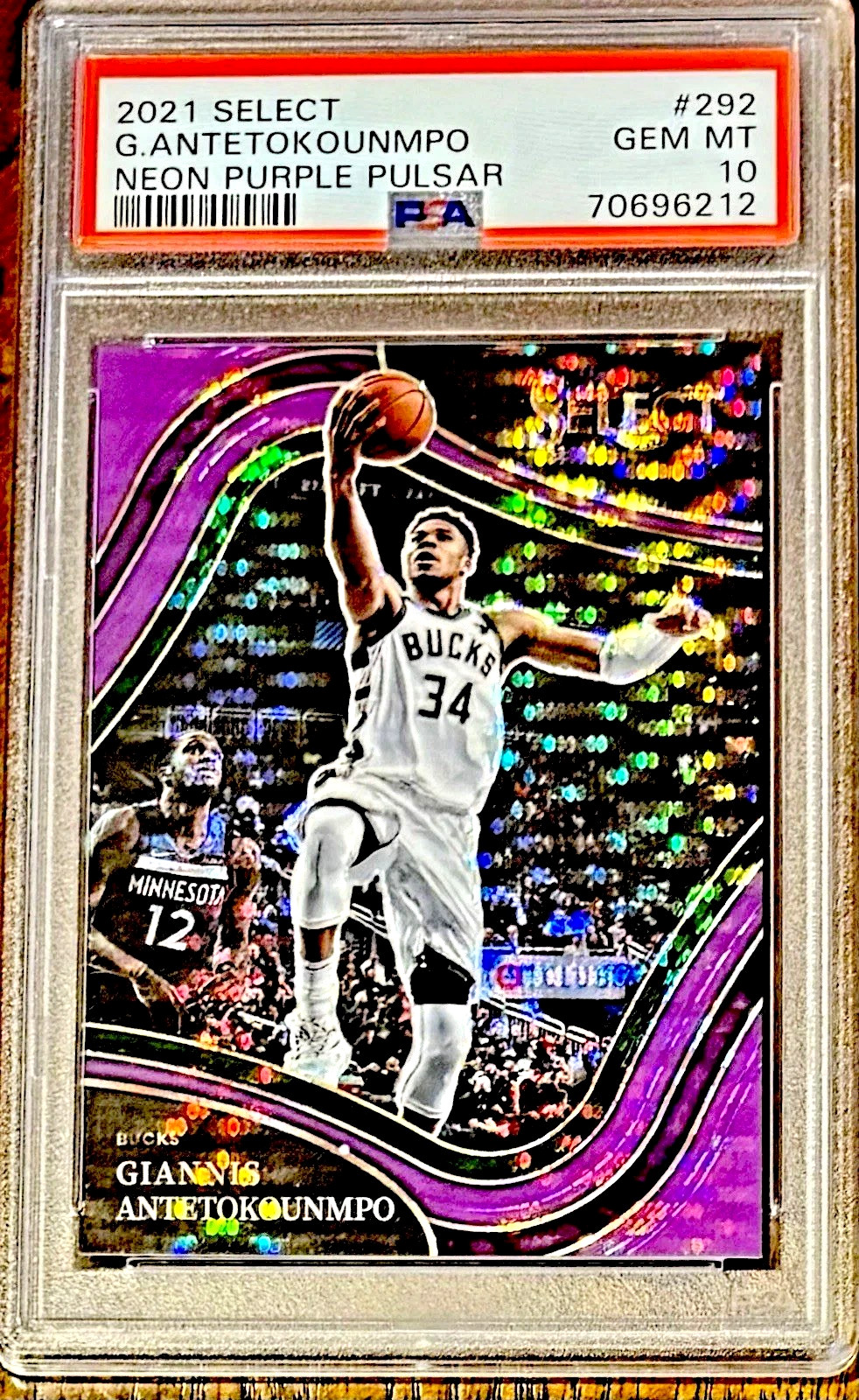 2021 Select Courtside #292 Giannis Antetokounmpo PSA 10 Neon Purple Pulsar 1/5 view 1