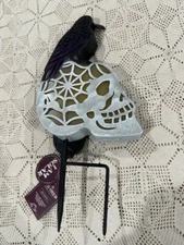 Red Shed crow skull solar Halloween yard stake Light Ornament Decoration
