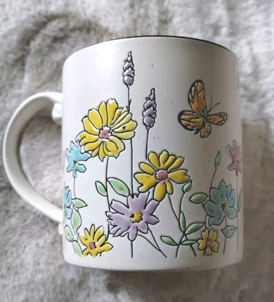 NEW Spectrum Designz OVERSIZE MUG BUTTERFLY DAISY FLOWERS 21 oz  inHomeStylez | eBay