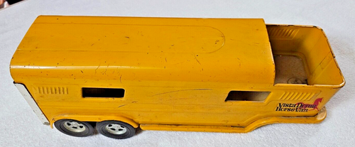 ERTL Pressed Steel 1970's Vista Doma Horse Van 5th Wheel Trailer w/Ramp 15.5" - Picture 2 of 10