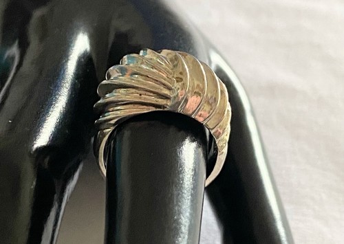 Vintage Sterling Silver 925 SWIRL Dome Ring Sz 7 - Picture 3 of 8