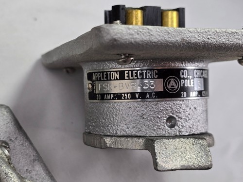 Lot 27x Appleton / Arktite Industrial Electrical Hardware Receptacles & Plugs - Picture 3 of 14