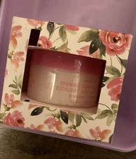 WeWell Rose & Collagen Exfoliating Sugar Natural Lip Scrub Womens Beauty Gift