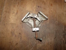 MEDIUM ALUMINUM  BESSEY WELDERS CORNER ANGLE CLAMP TOOL  MADE IN W-GERMANY