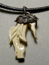 THAI ALPHABET LETTER "RO RUEA" BONE PENDANT_17 INCH LEATHERETTE CORD_261842