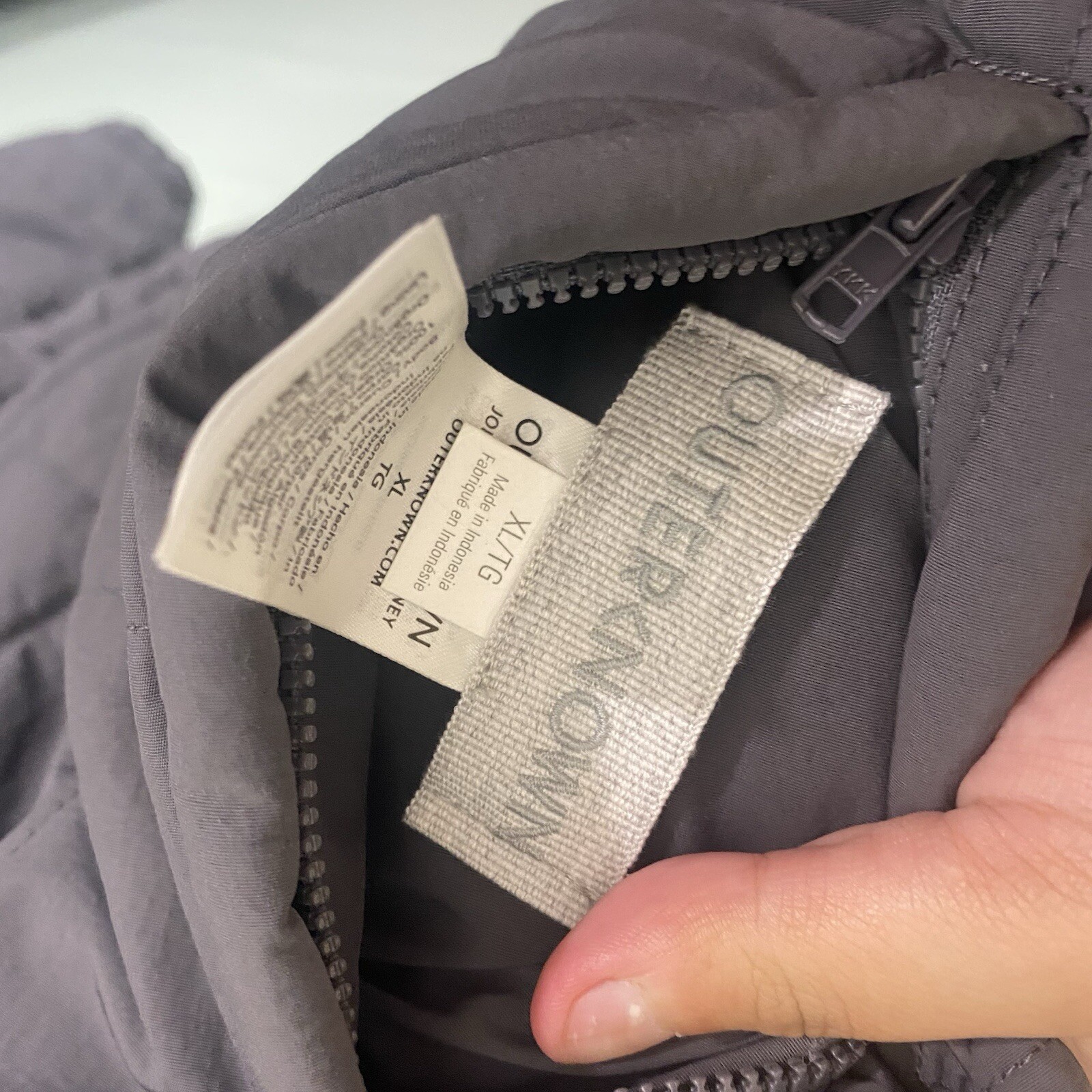 Outerknown Evolution Plaid Reversible Blanket Jac… - image 10