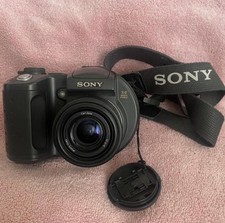 Sony MVC-CD500 CD Mavica 5.0MP Digital Camera 3x Optical Zoom Carl Zeiss Black