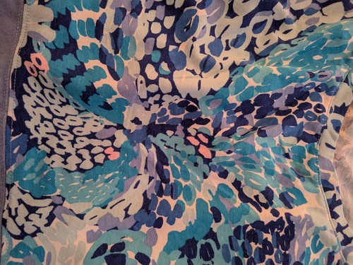 Top Lilly Pulitzer Finn Talla XL Manga Larga Turquesa Oasis Shell Me You Love Me   - Imagen 9 de 13