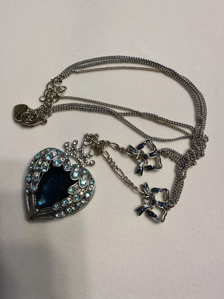 ¡2 collares Betsey Johnson vintage! Foto 2 de 4