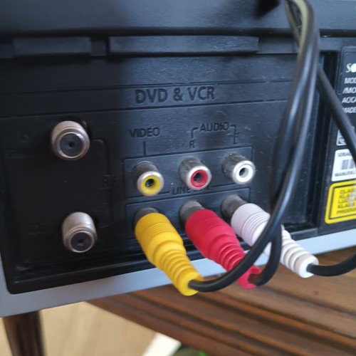 Reproductor de DVD VHS Go.Video Sonic Blue DVR 4400 - Imagen 9 de 11
