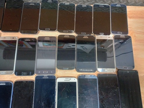 Lot x40 Android Phones - As-Is/Broken/For Parts/Repair *UNTESTED* - Photo 14 sur 24