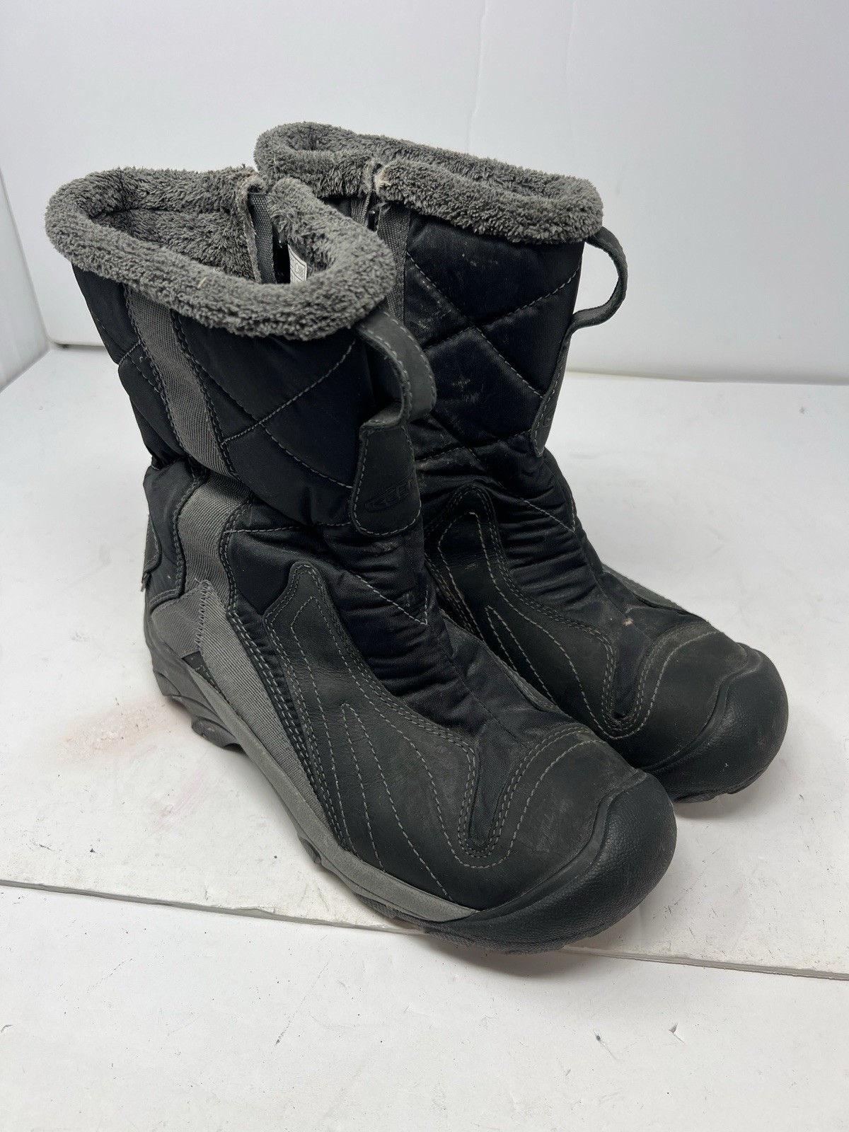 Stivali impermeabili da donna KEEN neri con cerniera taglia 8