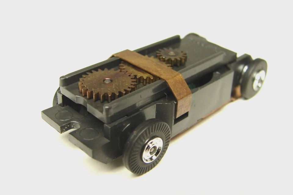 AURORA THUNDERJET - CHASIS REMACHE SÓLIDO HO SLOT CAR - NUEVO STOCK ANTIGUO AÑOS 60 Foto 4 de 4