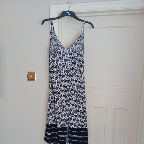 brand new next black and white strappy summer dress size 14 Rrp £26 - Foto 4 di 4