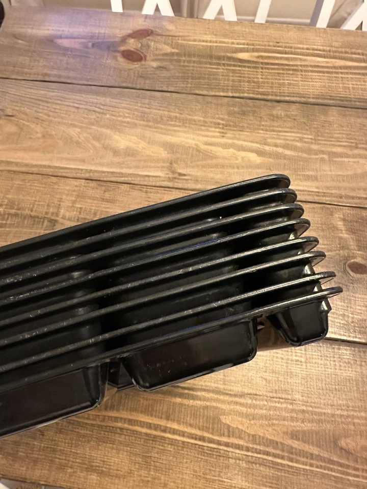 School Lunch Trays (8pc) Vintage 6 Compartment Black Cafeteria Daycare Divided  - Image 3 of 4