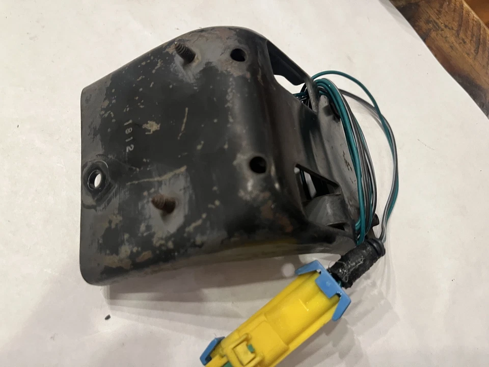 Sensor usado GM 16147196 compatível com Cadillac/Buick/Olds 1991-93 - Imagem 2 de 4