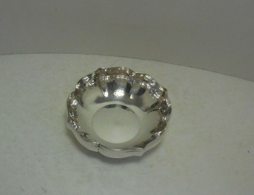 Battuto A Mano Vintage Italiano 800 Plata Martillado a Mano Tuerca/Cuenco de Caramelo - Imagen 1 de 9