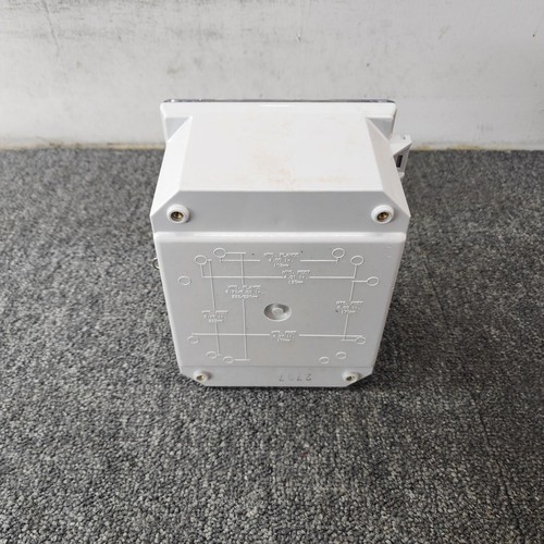 Invalco Model 4728 BS&W Monitor - Picture 3 of 9