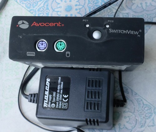 Avocent SwitchView 2 port 520-345-001 USB PS/2 alimentation et jeu de câbles (A) - Photo 12/12