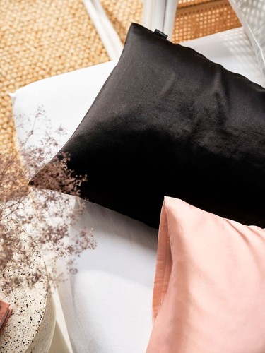 Linen House Silk Blush Pillowcase - 第 7/7 張圖片