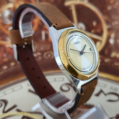 Orologio Vintage URSS Raketa, "Dado" 2614.H Bel Raro Quadrante Orologio da Polso SOVIETICO Data - Foto 13 di 20