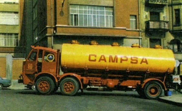 Camion Cisterna Pegaso 1063 - El CABEZON 3 ejes de CAMPSA Escala H0.