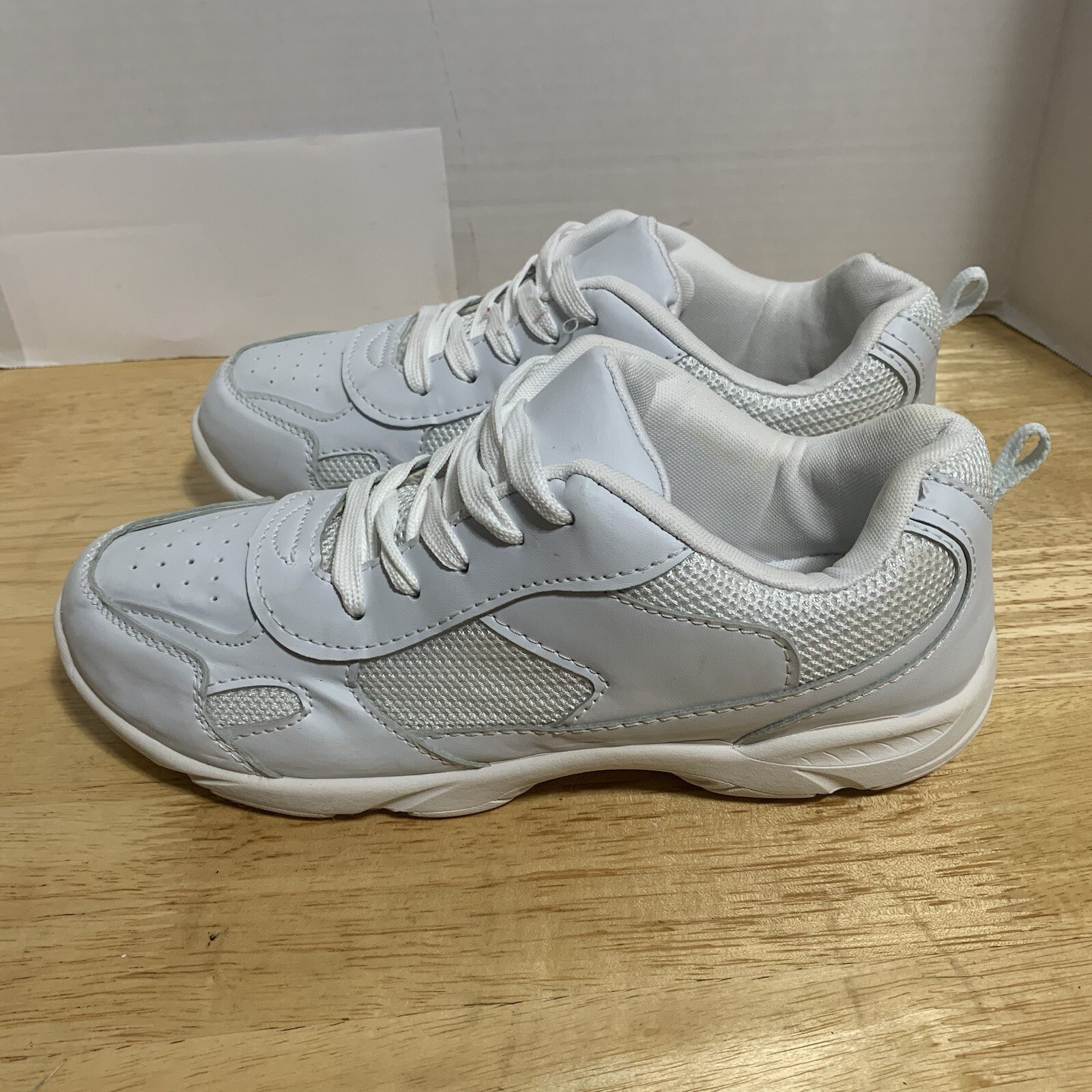 Toms Shoes Womens Mens Walking Sneakers White Leather Round