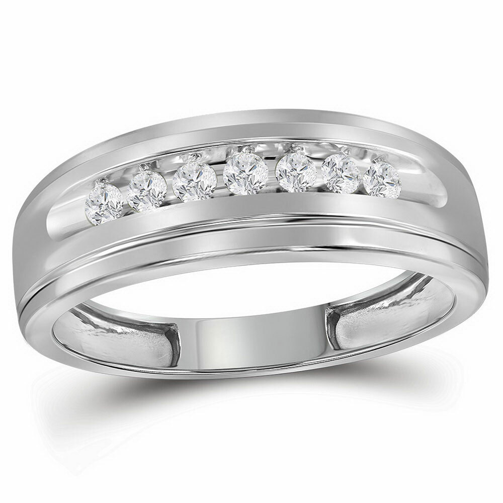 10K White Gold Mens 1/4 CTW Diamond Band 10K White Gold Mens 1/4 CTW Diamond Band