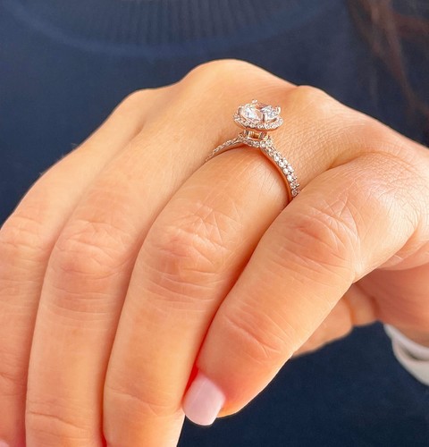 Anello di fidanzamento e fascia in oro rosa massiccio 14 kt con diamanti tondi certificato GIA 2,00 ct - Foto 8 di 13