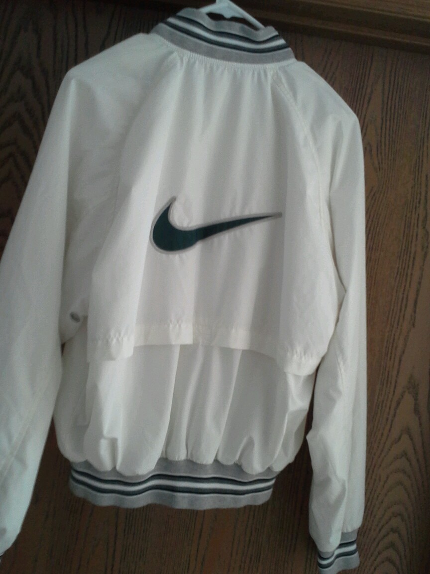 Picture 3 of 4