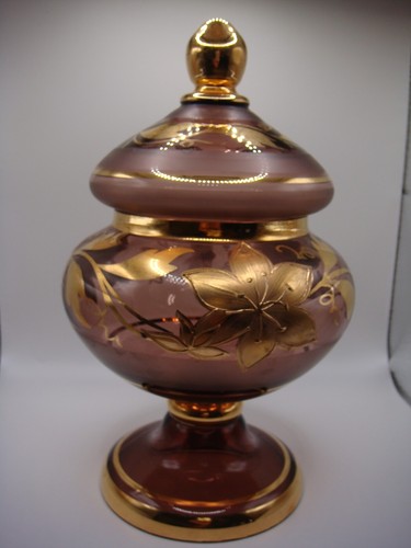 VINTAGE BOHEMIAN AMETHYST GLASS COOKIE CANDY JAR VASE LID GOLD PAINTED FLOWERS - Picture 2 of 12