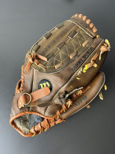 Wilson Barry Bonds Advisory Staff Youth Baseball Glove Mitt RHT 11" - A2230