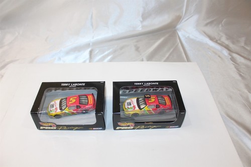1997 Team Hot Wheels Pro Racing NASCAR 1:64 Diecast 2 Packs #5 Terry Labonte