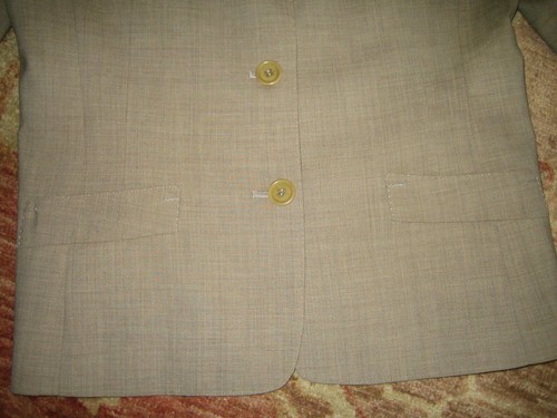 BCBG MaxAzria 2 Pc. Wool Blend Suit. 3/4 Sleeve Blazer with Skirt. Lined. NWT - Picture 3 of 12