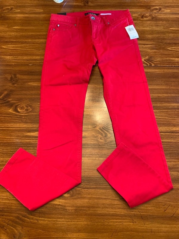 JUNIOR'S LOVESIC RED TWILL THE SKINNY PANTS SIZE 5 NEW WITH TAGS NWT