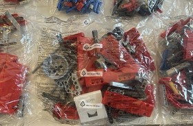 LEGO 42029 TECHNIC Customized Pick-Up Truck 2-in-1 Retired model New damaged box