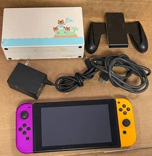 NINTENDO SWITCH HAC-001(-01) ANIMAL CROSSING EDITION W/ ACCESSORIES- USED.