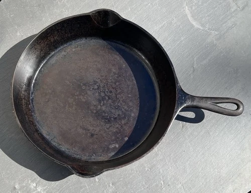 Griswold No. 9 Cast Iron Skillet -  Small Logo - 710 Erie PA USA - Slight Wobble