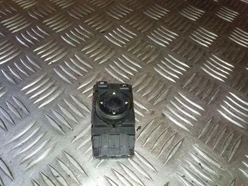 VW PASSAT Variant B5 3B6 Spiegeleinstellschalter 3B1959565B 1.6 Benzin 26116562