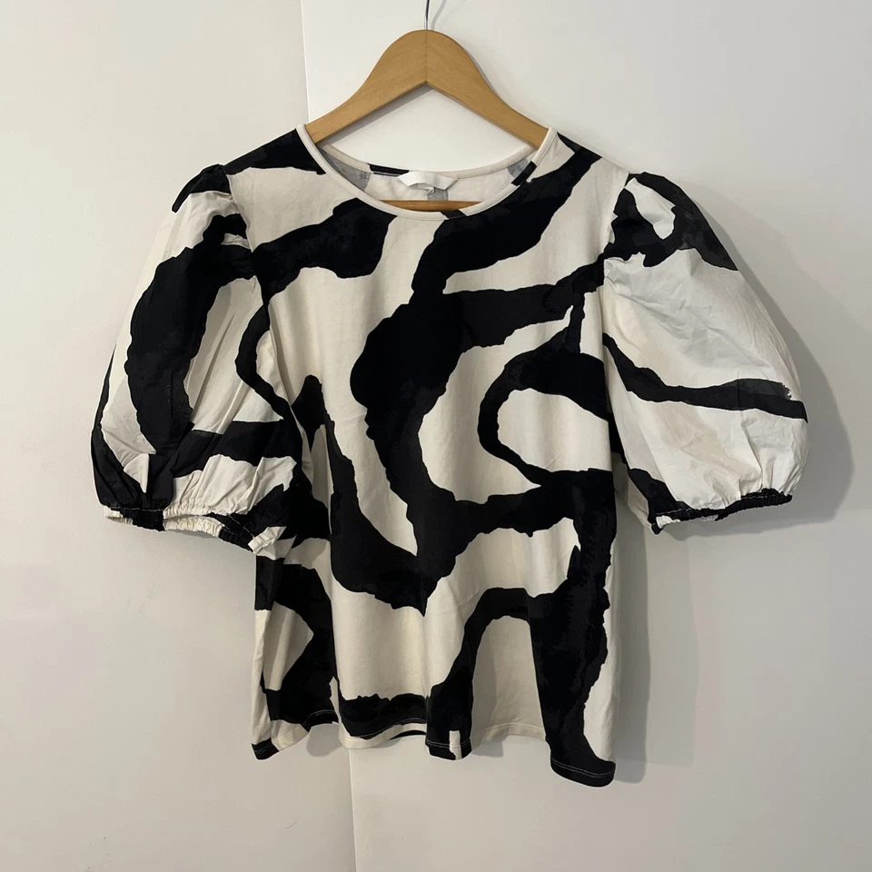 Women’s H&M Black Ivory Monochrome Puff Sleeve Top Size XXL  - Image 4 of 4