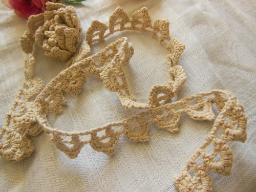 Dentelle ancienne rustique 92 cm sur 2 cm T1-50 - Picture 3 of 4