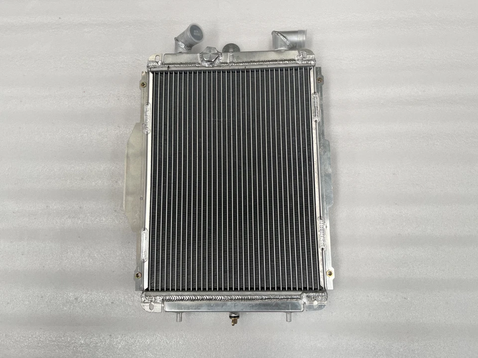 Radiator For Ferrari 355 F355 GTS/Spider With Sensor Hole 1994-1999 LEFT SIDE - Imagem 2 de 4