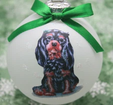 D183 Hand-made Christmas Ornament dog - Cavalier King Charles Spaniel black tan