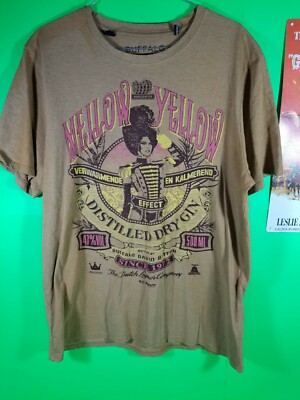Mellow Yellow distilled dry gin tshirt  size L.  (17)