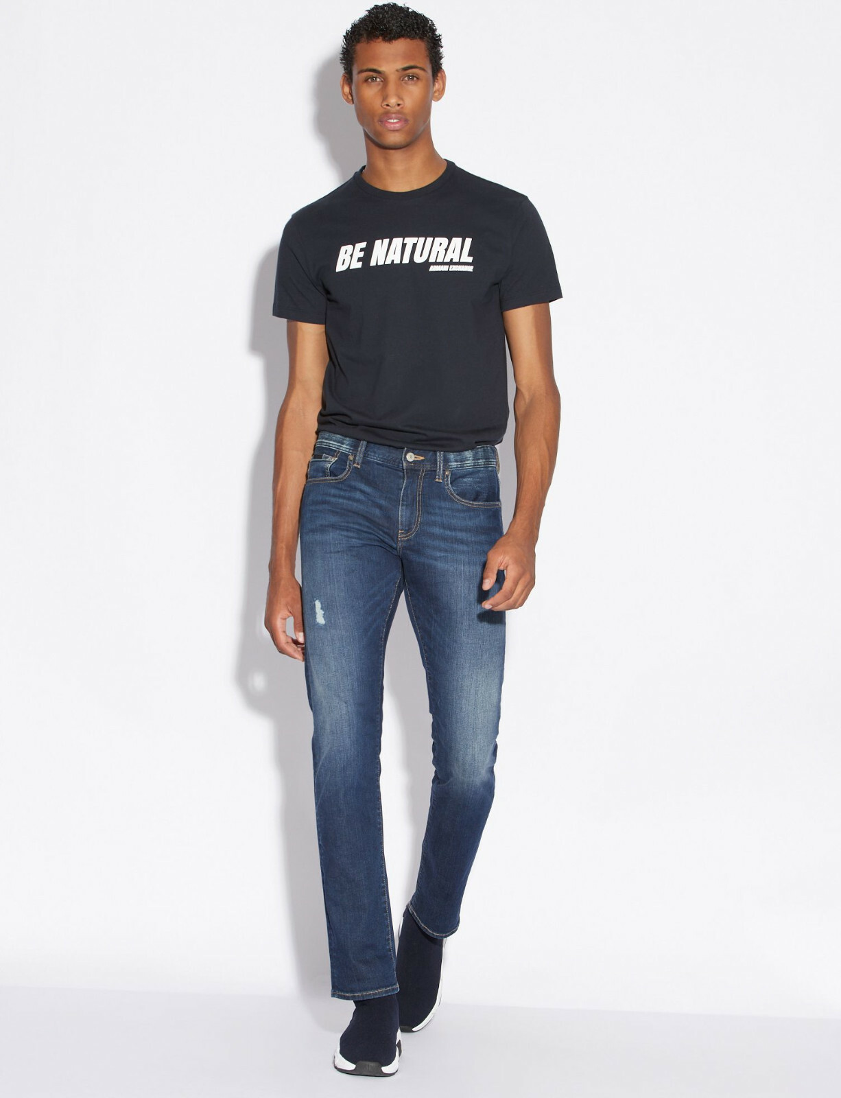 Мужские джинсы Armani Exchange J13-Приталенные джинсы с 5 карманами деним цвета Индиго 29 л 15390₽