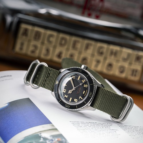 Undone Basecamp Cali Vintage Automatique Acier Noir soldes Tissu Vert Unisex Montre